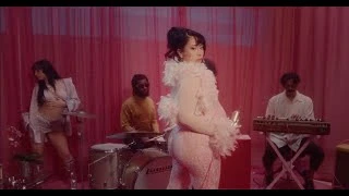 Download  Igual Que Un Ángel  - Kali Uchis